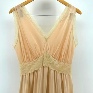 VTG 1940s Lace Trim Empire Waist Maxi Nightgown Peach Sleeveless V-Neck Lingerie